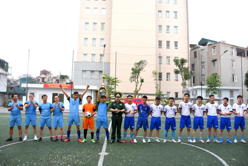 ket thuc bong da mini 1