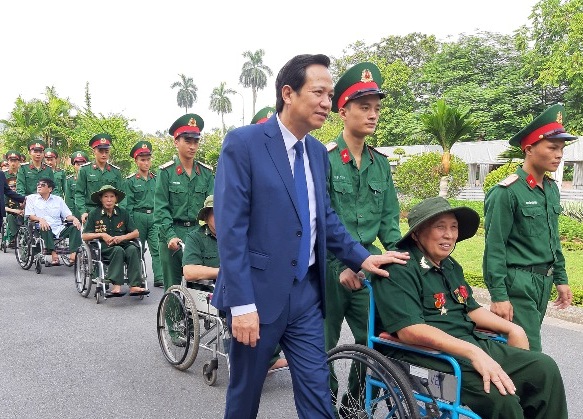 tinh cam thuong binh 6