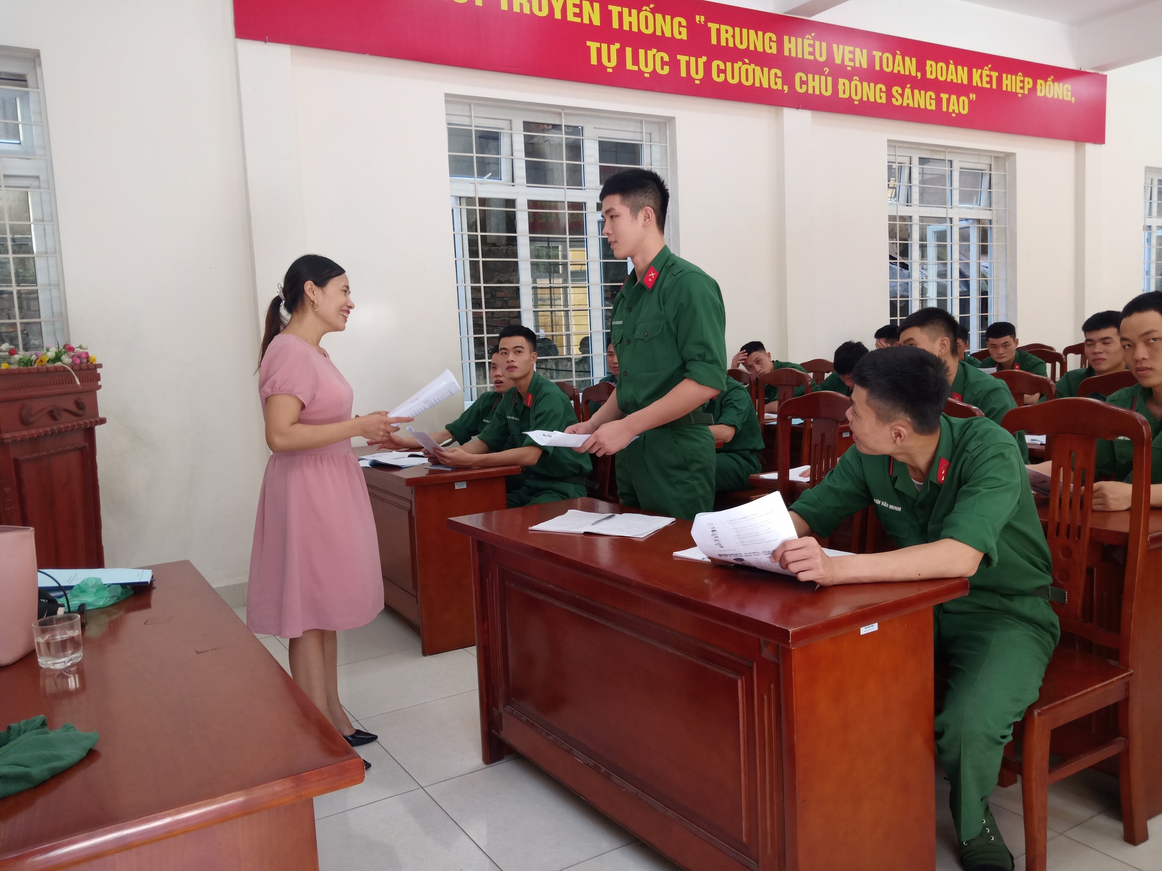 275 huan luyen ngoai ngu 3