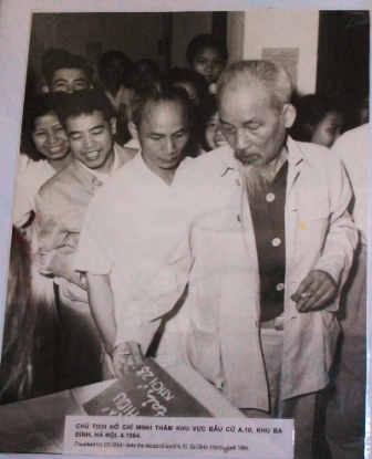 Bac di bau cu tham khu bau cu ba dinh