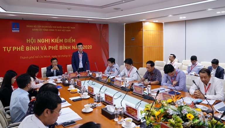 phat huy tinh than tu phe binh