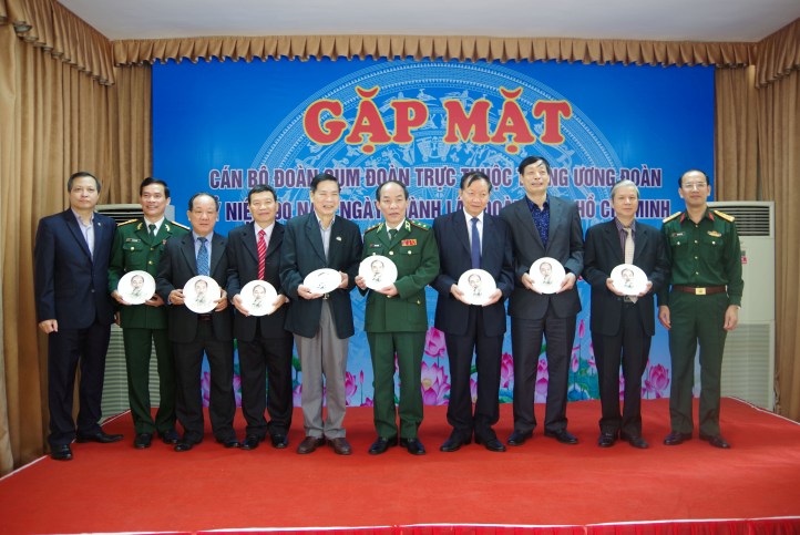 gap go can bo doan truc thuoc 2