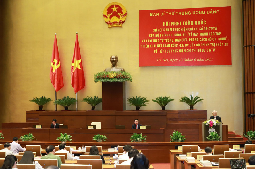 hoc tap lam theo tu tuong vi cuoc song phon vinh