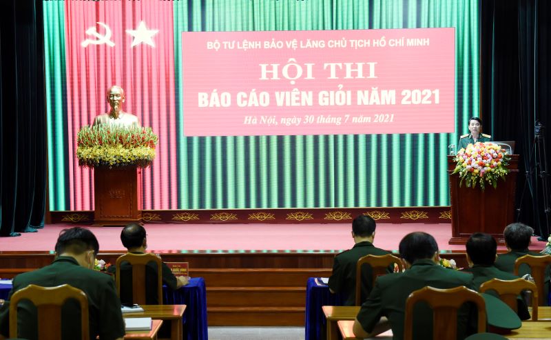 dai ta pham vanhieu khai mac