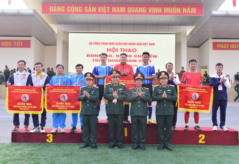 hoi thao toan quan 5