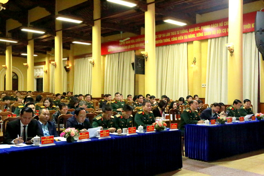 gap mat bao chi phat bieu 1