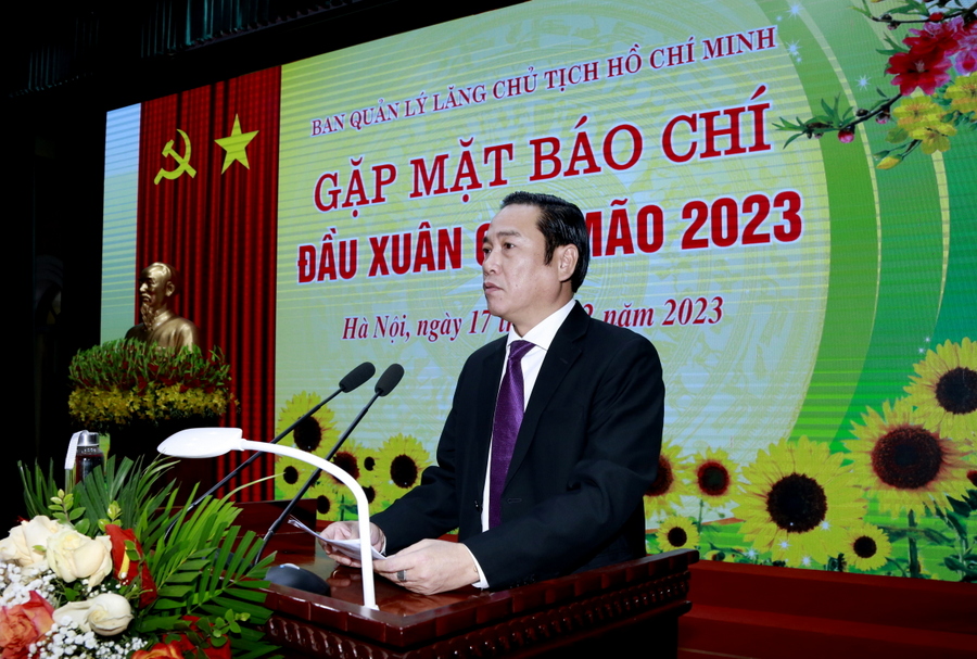 gap mat bao chi phat bieu 4