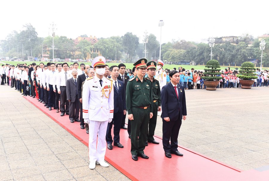 dai hoc gtvt bao cong 1