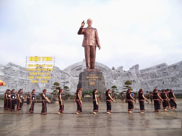 dong bao tay nguyen 1