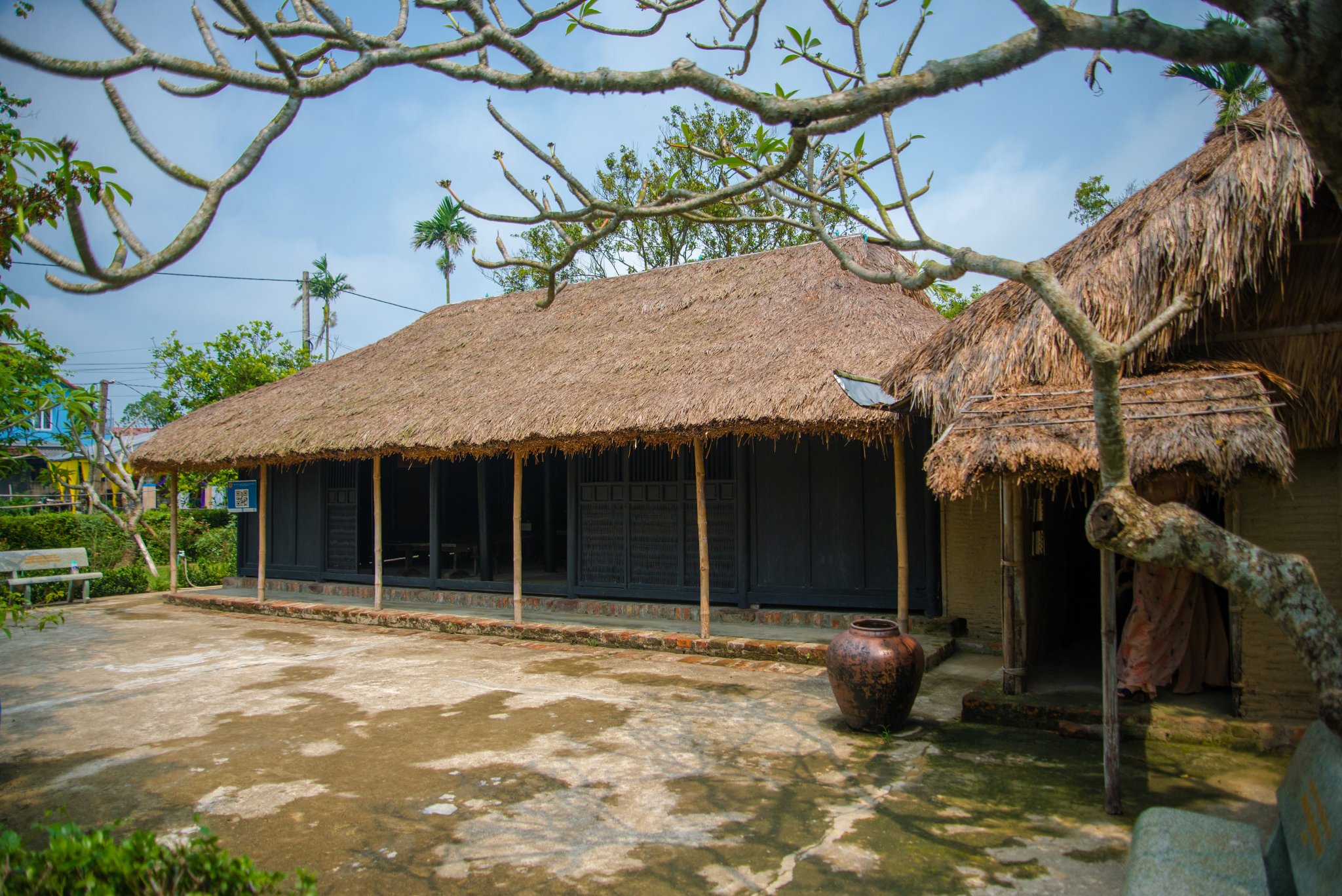 nha luu niem bac ho tai duong no