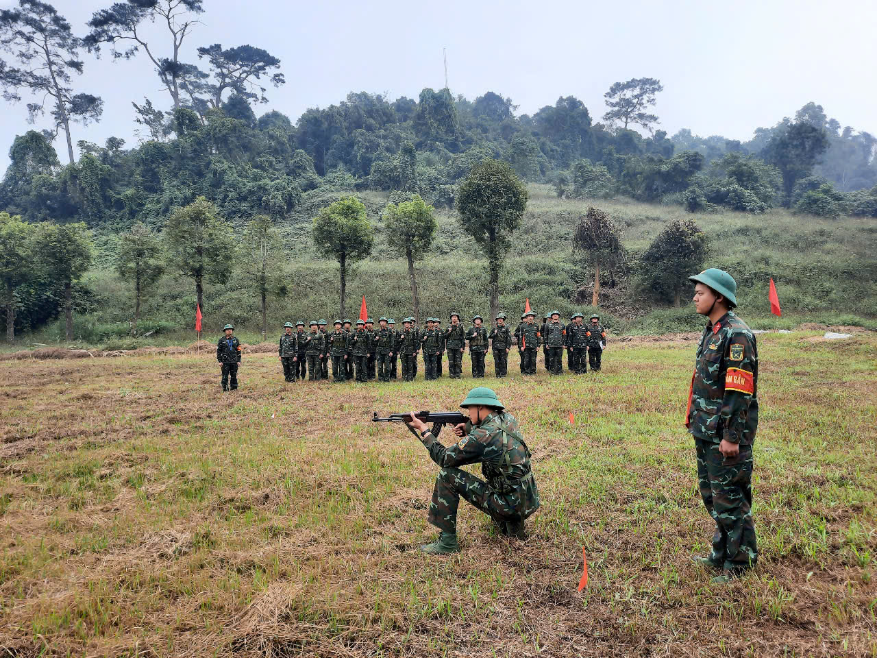 tap huan can bo 1