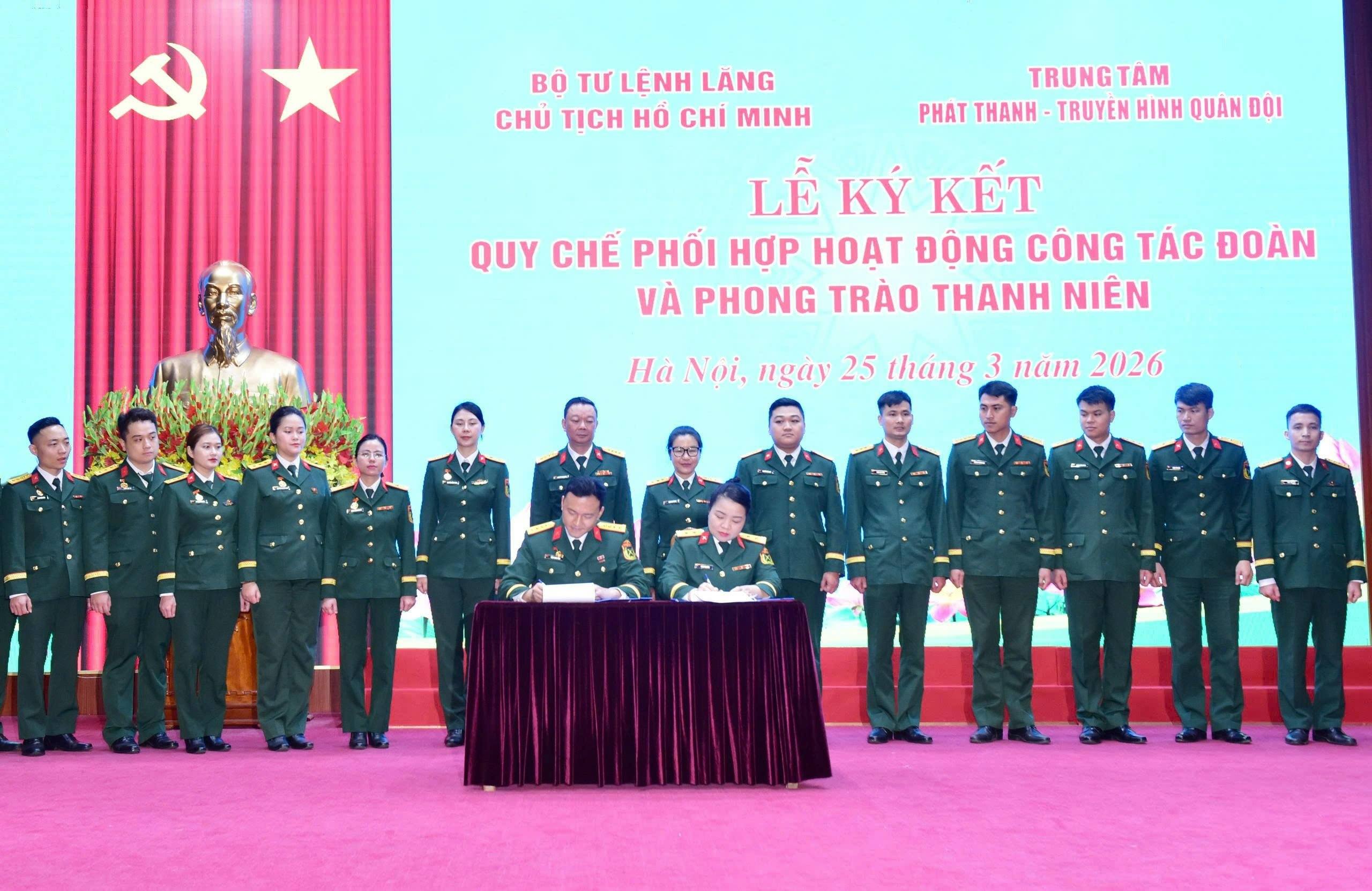 z7658868812029 a8aba4d898e56369f3fc2e3d2cf565e1