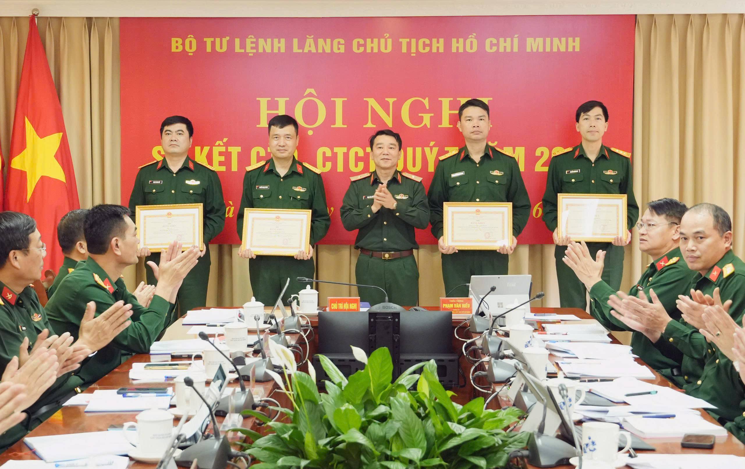 z7659241981172 d7fde5d7871b810513b801be75b7e924