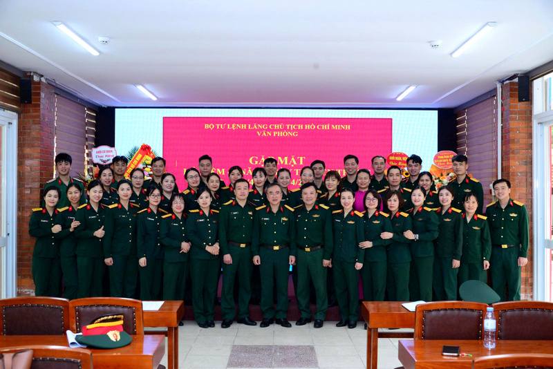 truyen thong van phong 7 1