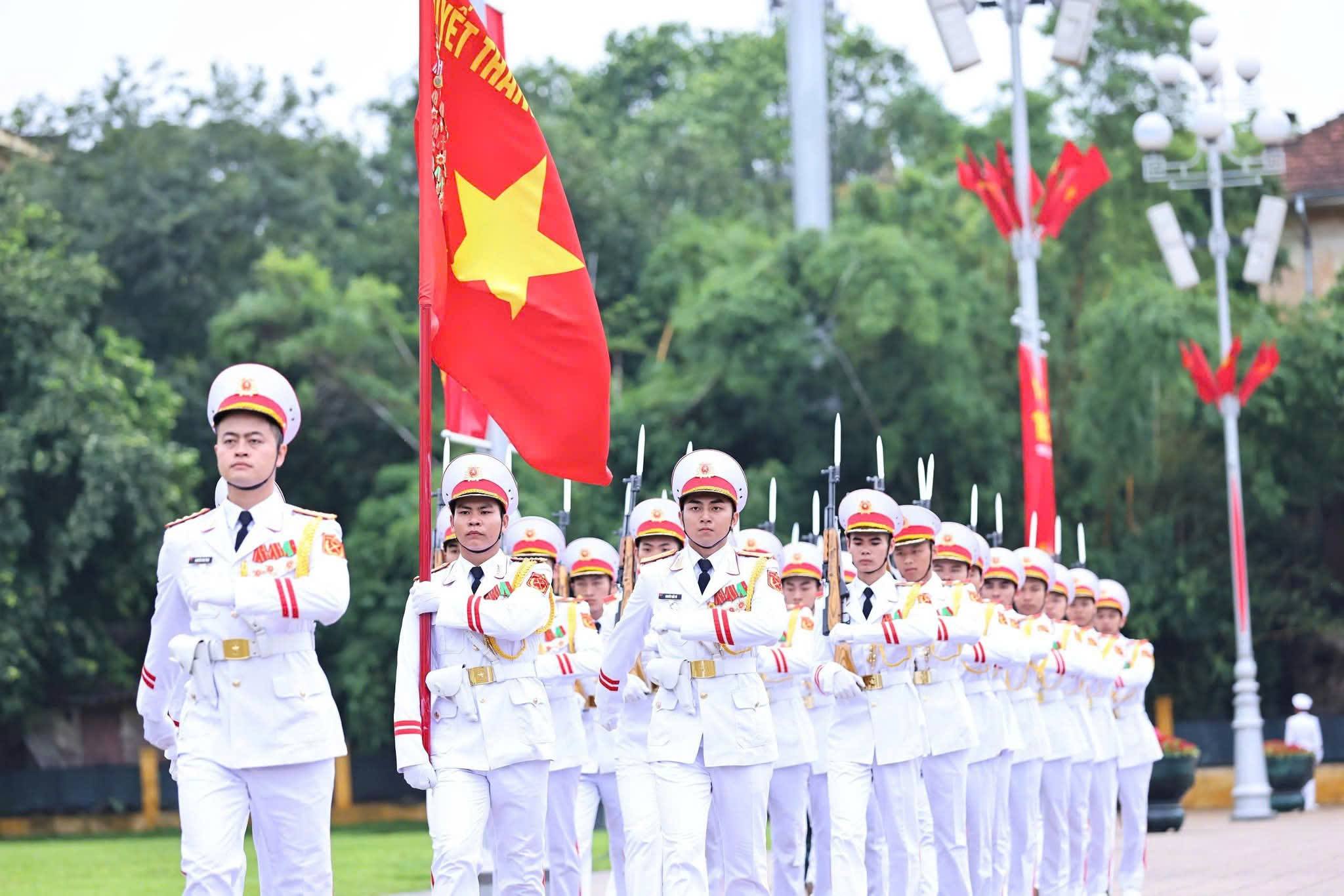 z7700497209115 0b326b0edf6c3fb435475e069e8fa00d 1