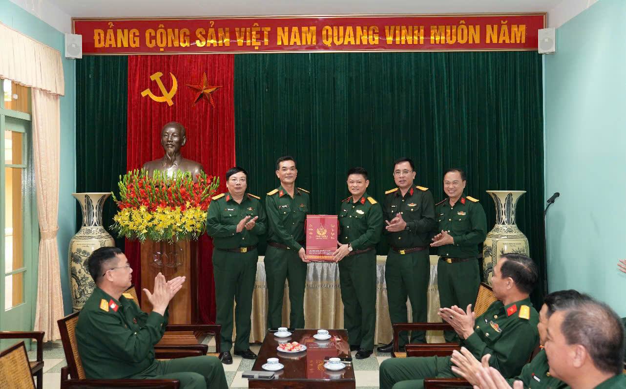 z7711210754605 fccaefcf14ae343e89de392d3824aa85 1