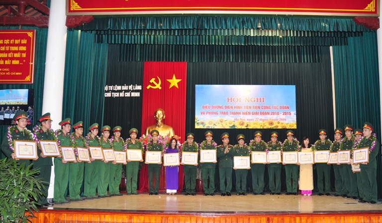 Hoi nghi thanh nien 5