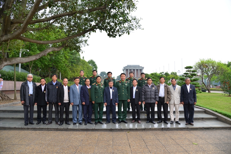 Dung sy mien nam anh luu niem