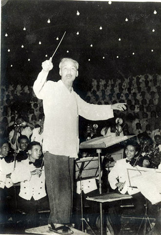 su ra doi buc anh bac bat nhip bai ca ket doan anh 1