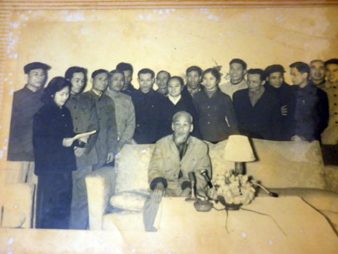 8 Chúc Tết Bác ngâm thơ Bác