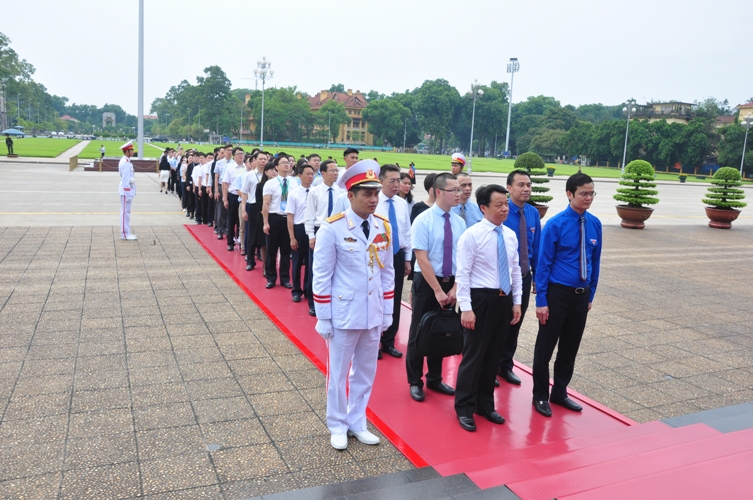 Doan TNCS Trung quoc 1