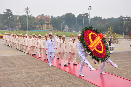 vieng dip tet nguyen dan 4