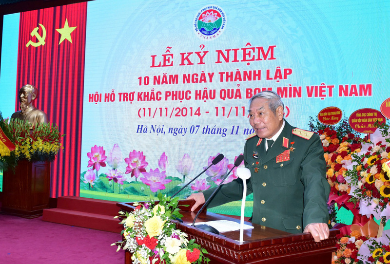 7 11 ho tro khac phuc bom min 1