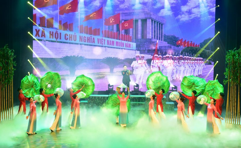 doan van nghe bieu dien 10