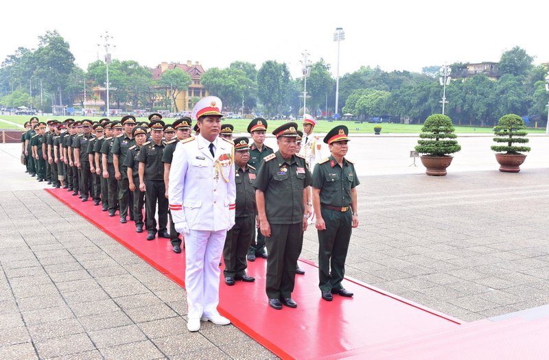 can bo lop tap huan cua lao 2024 9