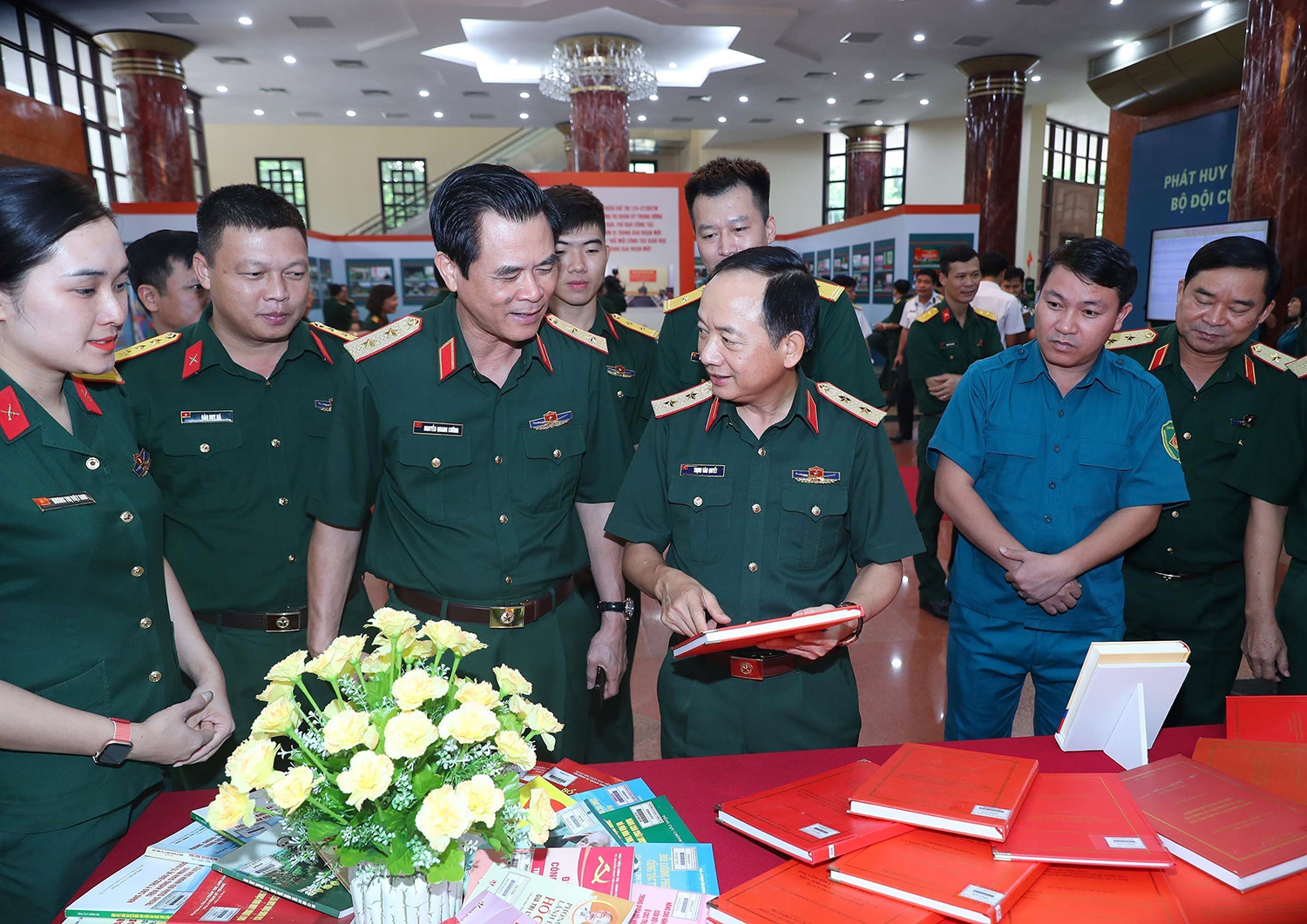 tu tuong ve chinh tri 3