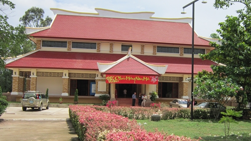 bac ho voi cong tac tuy truyen o Thai Lan - anh