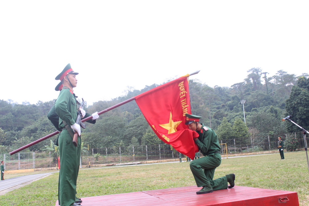 tuyen-the-chien-si-moi-2015-4