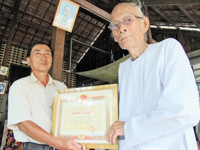 lao nong lap quy uoc  ho toc lam theo loi bac anh