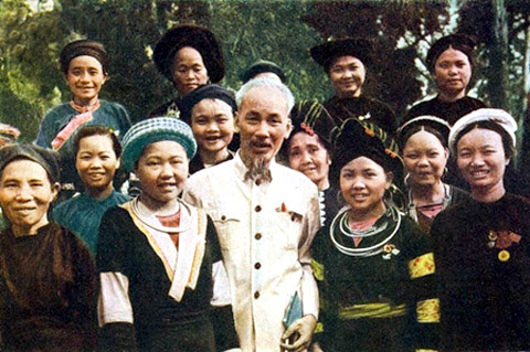 Bßc H  v i  i bi u ph  n  cßc dGn t c Vi t B c