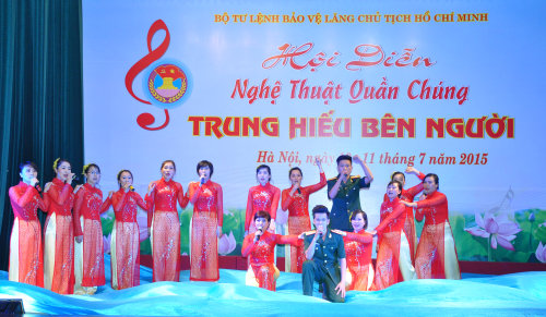hoi-dien-van-nghe-quan-chung-bo-tu-lenh-2015-6