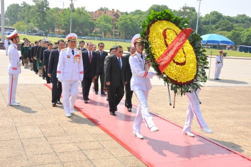 pho-chu-tich-nuoc-lao-2015-1