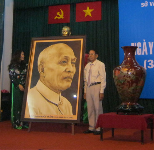 nguo dau tien viet nam lam tranh Bh anh 2