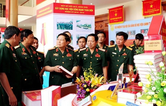 tiep-tuc-xay-dung-quan-doi-1