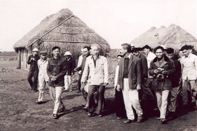 di chuc cua Bac voi cong tac xay dung chinh don dang