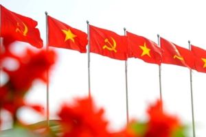 Tăng cường đấu tranh, ngăn chặn “tự diễn biến”, “tự chuyển hóa”