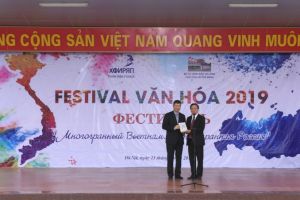 Thắm tình hữu nghị Việt - Nga