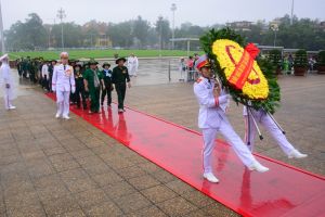 Ban Giao vận Quảng Đà, đơn vị Anh hùng Lực lượng vũ trang nhân dân vào Lăng viếng Chủ tịch Hồ Chí Minh