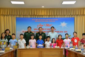 Hội Phụ nữ Văn phòng - Chính trị tổ chức gặp mặt,  tặng quà nhân dịp Quốc tế Thiếu nhi 01/6