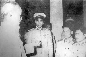 Tư tưởng Hồ Chí Minh về cán bộ, đảng viên 