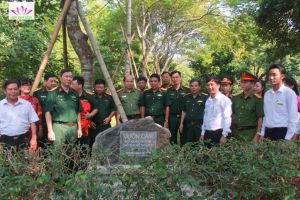 Ban Quản lý Lăng trồng cây lưu niệm tại Khu Di tích Kim Liên, Nam Đàn, Nghệ An
