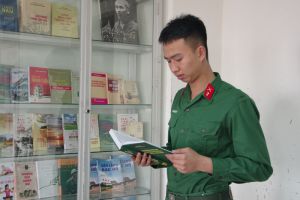 Hành động đẹp của Binh nhất Bùi Văn Sỹ