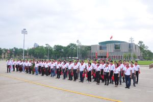 Đoàn đại biểu người hiến máu tình nguyện tiêu biểu toàn quốc năm 2020 báo công dâng Bác