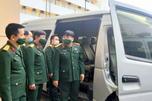 Chuẩn bị phương tiện vận tải đủ điều kiện tốt nhất  phục vụ cho công tác tiếp nhận chiến sĩ mới năm 2021