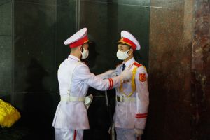 Sẵn sàng đón nhân dân vào Lăng viếng Bác