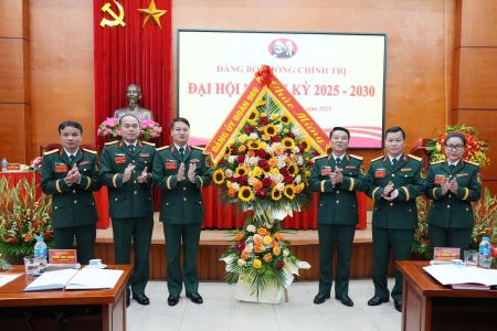 Phòng Chính trị: Nửa thế kỷ trung thành tuyệt đối, tận tụy không ngừng,  chủ động sáng tạo, đoàn kết quyết thắng
